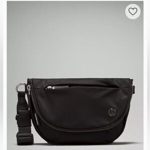 Lululemon All Night Festival Bag
Micro